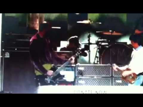 Nirvana reunion with Paul McCartney- Sandy Relief Concert