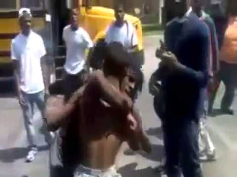 CHIEF KEEF FIGHT VIDEO 2013!