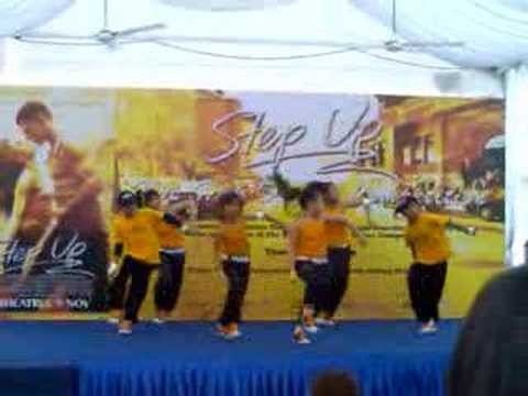 Kids dancing at hiphop dance competition