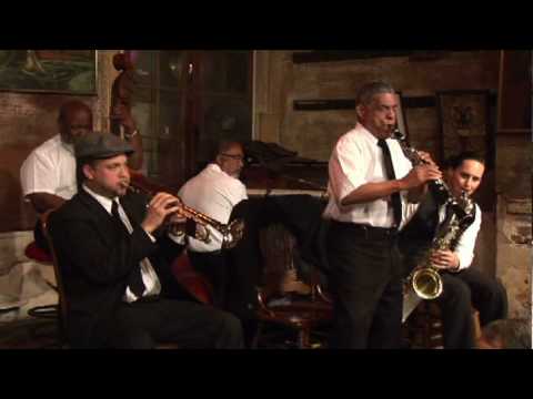 Preservation Hall Jazz Band – “Tailgate Ramble” at Preservation Hall(2009)