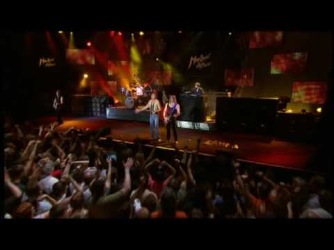 Deep Purple – Smoke On The Water (Live At Montreux 2006)