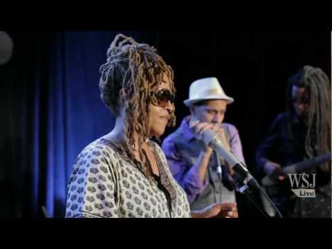 Cassandra Wilson Performs ‘Another Country’ Live at the WSJ Cafe