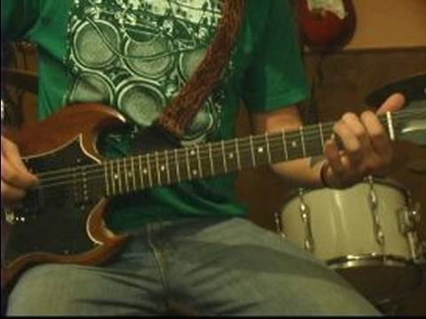How to Play “Come As You Are” by Nirvana : Learn the Main Riff of Nirvana’s “Come As You Are”