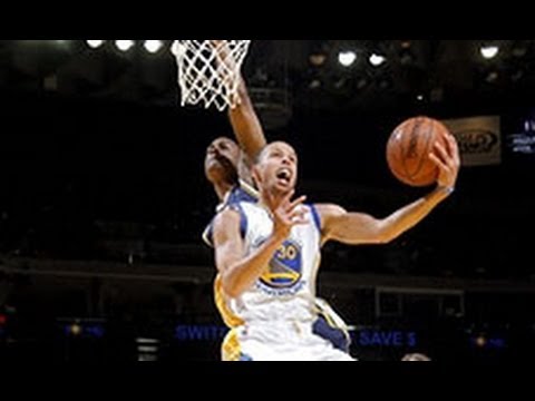 Stephen Curry Scores 31, Dishes 16 in Under 30 Minutes